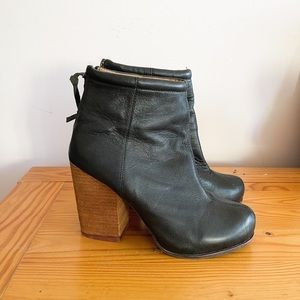 Jeffrey Campbell Rumble ankle booties w9.5
